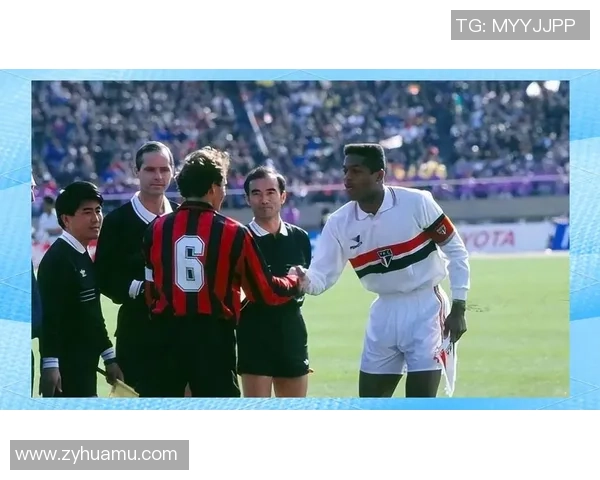 马尔蒂尼与卡洛斯的传奇对决谁才是足球历史上的最佳后卫